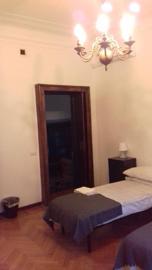 City Center Best Hostel ميلان المظهر الخارجي الصورة