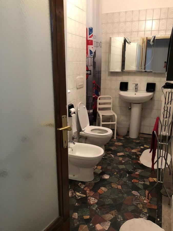 City Center Best Hostel ميلان المظهر الخارجي الصورة