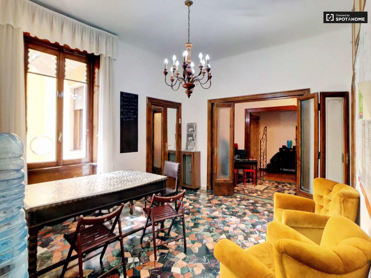 City Center Best Hostel ميلان المظهر الخارجي الصورة